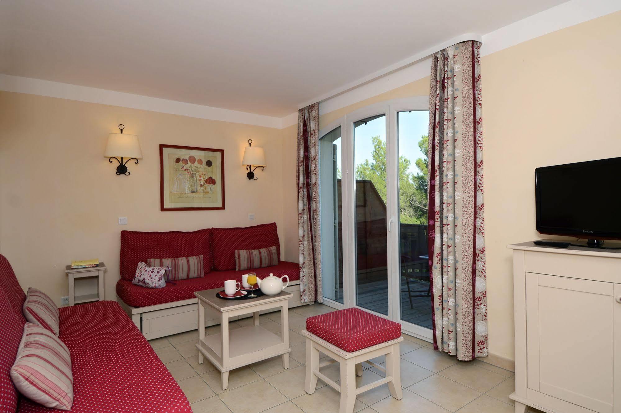 Residence Pierre & Vacances Les Coteaux De Pont-Royal Mallemort Eksteriør billede